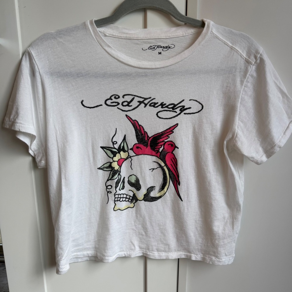 Ed Hardy Skull Bird Graphic Crop Tee‎ Womens M White Y2K Tattoo T-Shirt Baby Tee
